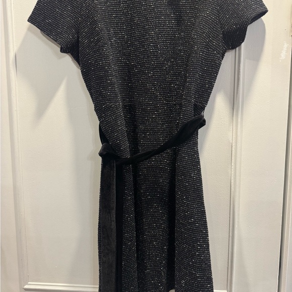 Loft tweed material black dress with velour belt. Size 14. - Picture 4 of 4